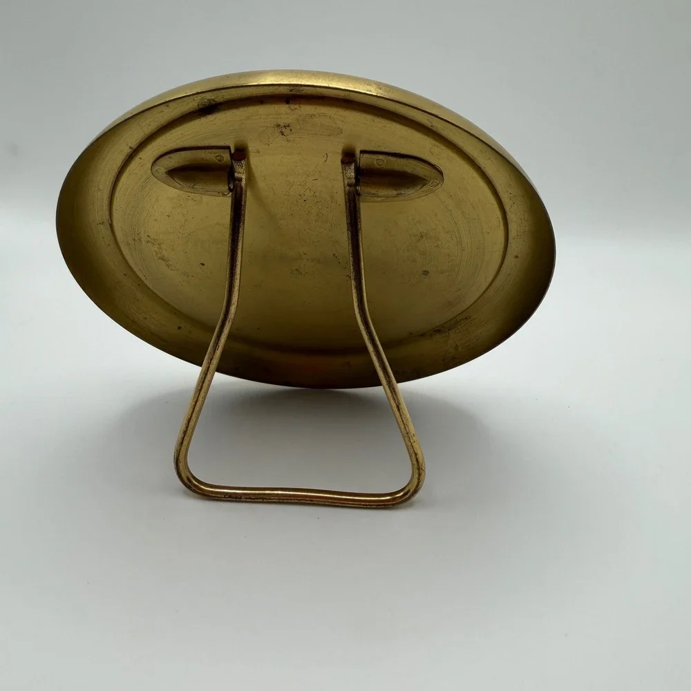 Unbranded vintage rount